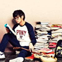 �����Ƶİ��� Ψ������ͷ��