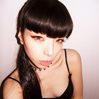 ʱ�пɰ�������Ů��ͷ��,���಻��Ҫ�����ò�Ư��ȴ����Ҫ