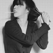 ����������QQ�ڰ�Ů��ͷ��������һЩС�����鿴�������