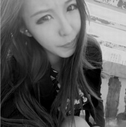 �ڰ׵�����Ů��QQͷ����ν�쳤�ؾ� ����ô��������