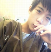 �����и�������qqͷ������һ����ǰ������