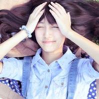 ����������Ů������ͷ��,�����۾����Ÿ��ֹ���