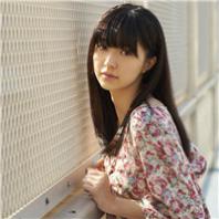 ����������Ů������ͷ��,�����۾����Ÿ��ֹ���