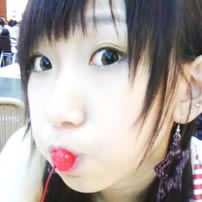 ����������Ů������ͷ��,�����۾����Ÿ��ֹ���