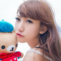 ����������Ů������ͷ��,�����۾����Ÿ��ֹ���