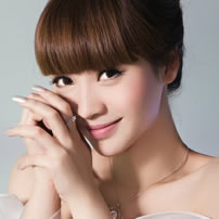 ����������Ů������ͷ��,�����۾����Ÿ��ֹ���