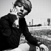 �ڰ��˸�����qqͷ�񣬾������ഺ���ٵ�����