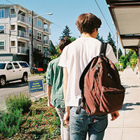 ��һ����ֻ����Զ�����ĵ�