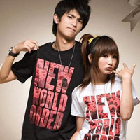 �ഺ�л𻨵�QQ����ͷ��һ��һŮ��Ϊ�Ⱥ����������