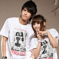 �ഺ�л𻨵�QQ����ͷ��һ��һŮ��Ϊ�Ⱥ����������