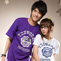 �ഺ�л𻨵�QQ����ͷ��һ��һŮ��Ϊ�Ⱥ����������