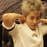 �����͵�˧������QQͷ�񣬲����ֵ�����. �վ������˺�