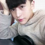 �����͵�˧������QQͷ�񣬲����ֵ�����. �վ������˺�