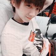 �ɰ������С����QQͷ�񣬰����ǵİ���������ʻ��Ķ���