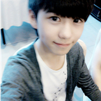 �ϸ������ķ�����ͷ�񣺷���ʱǿ�ջ�Ц�˿�һ��