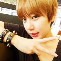 �ߵ��ڿ��QQͷ��΢Ц�￴�������ĵĺ�ǿ