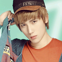 �ߵ��ڿ��QQͷ��΢Ц�￴�������ĵĺ�ǿ