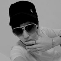 QQ�����ڰ��˸�ͷ��,�Ƿϲ����ҵĴ��Ǳ��˵�̫��