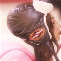 �����Ҹ���QQ����ͷ��һ��һŮ��ֻΪ����ҹ�����˼��