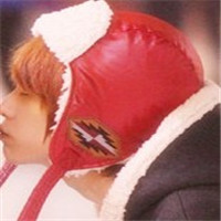 �����Ҹ���QQ����ͷ��һ��һŮ��ֻΪ����ҹ�����˼��