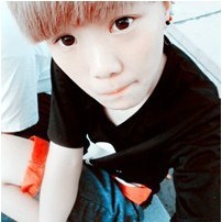 �����Ҹ���QQ����ͷ��һ��һŮ��ֻΪ����ҹ�����˼��