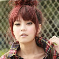 ������������Ů������ͷ��,����������΢Ц��������Ķ�