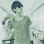 ��ק�ܿ��QQ����ͷ��һ���˿����������µ�����ʼ�