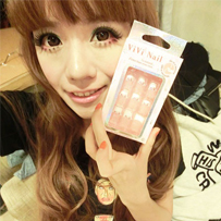 ���������ɰ�Ů��ͷ��,������һ�۷·�һ����������