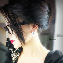 Ů��Ψ����̬�˸�ͷ��,������ֻ���Լ��侲�����Ż�ƽ��