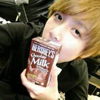 ������������QQͷ����İ���ʹ˭����