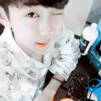 ��Ƭ��������΢Ц��ʧɫ