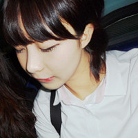 ������ʱ�и���Ů��ͷ�� �ɰ��������۾�������������