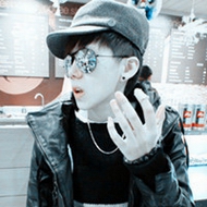 2012ʱ�г�������ͷ��,ÿ�춼�к�����������һ���İ�