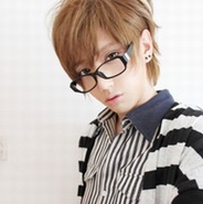 ����ʱ�и�������ͷ��,��֪����ô����ֻ��ĬĬ����