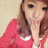 Ұ��90��СŮ������ͷ�񣬴�С��ñ��ͷ����ק