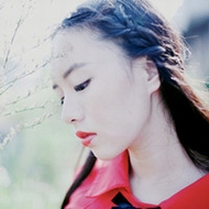 Ұ��90��СŮ������ͷ�񣬴�С��ñ��ͷ����ק