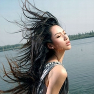 Ұ��90��СŮ������ͷ�񣬴�С��ñ��ͷ����ק