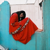 Ұ��90��СŮ������ͷ�񣬴�С��ñ��ͷ����ק