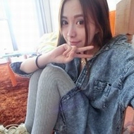 Ұ��90��СŮ������ͷ�񣬴�С��ñ��ͷ����ק