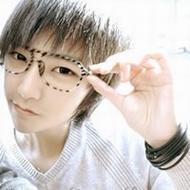 ����Ӣ��������qqͷ���Ҳ������ߵĶ�����ѹ�