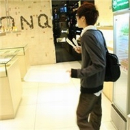 ���ио��ĸ߸�˧��QQͷ��żȻ���������������ļ¶�