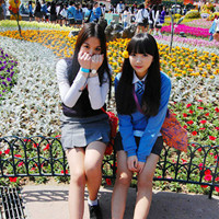 ���þ���������ҵ�Ů��