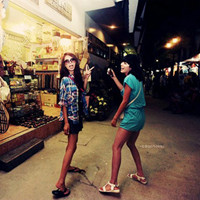 ���þ���������ҵ�Ů��