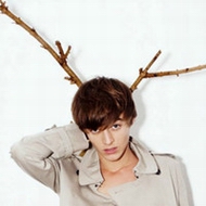 ���˵�˧��90��С����qqͷ��̫�ܼ��İ���˵������