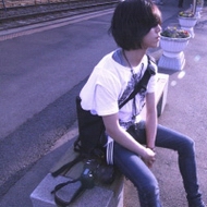 �����Ƿϳ���qq����ͷ�񣬱�˵���Ӳ�Ҫ����ֻ�Ǽ�į��