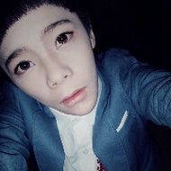 �����Ƿϳ���qq����ͷ�񣬱�˵���Ӳ�Ҫ����ֻ�Ǽ�į��