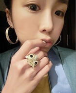 ���ɵ�Ψ����̬QQŮ��ͷ�񣬲������ǳ�ȹ�ķ��