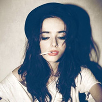 ǿ�ջ�Ц ��˭�ڷ���