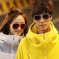 qq����ͷ��һ�Զ�,һ��һ��һ��һŮ���º�Ӱ��ͷ��