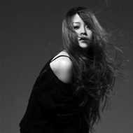 ����Ψ��������QQŮ��ͷ�񣬻�����������ȴ���˸�